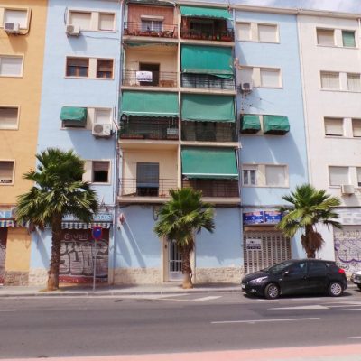 Piso en venta en calle de la Princesa Merce, 3