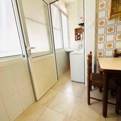 Piso en venta en calle de la Princesa Merce, 3