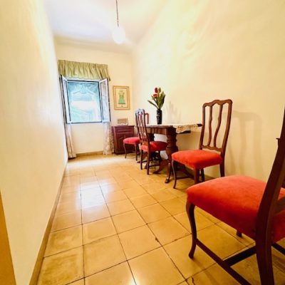 Piso en venta en calle de la Princesa Merce, 3